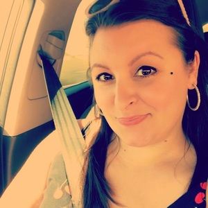 Meet Your Posher!! 💗🍒💋